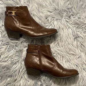 Unisa Brown Ankle Booties Women’s 9.5